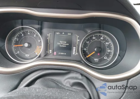 2015 Jeep Cherokee Latitude Altitude z USA, uszkodzony, nr VIN 1C4PJMCS7FW746063